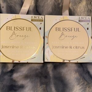 L.W.Y.A. Blissfull Breeze Body Wash & Polish - Jasmine & Citrus 🍊 🍋‍🟩 - Set Of 2